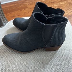 Kenzie black ankle boots